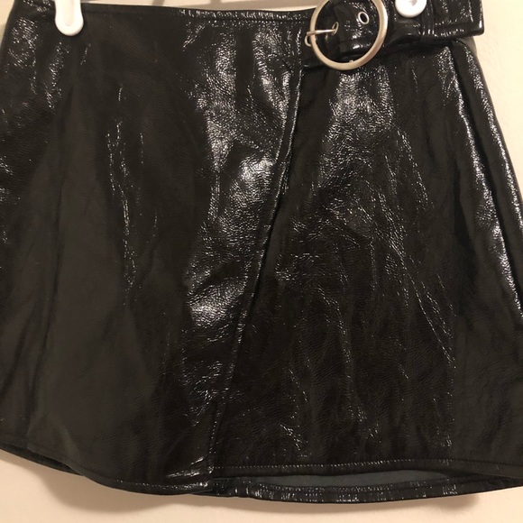 Forever 21 shiny black vinyl wrap mini skirt - Picture 7 of 11